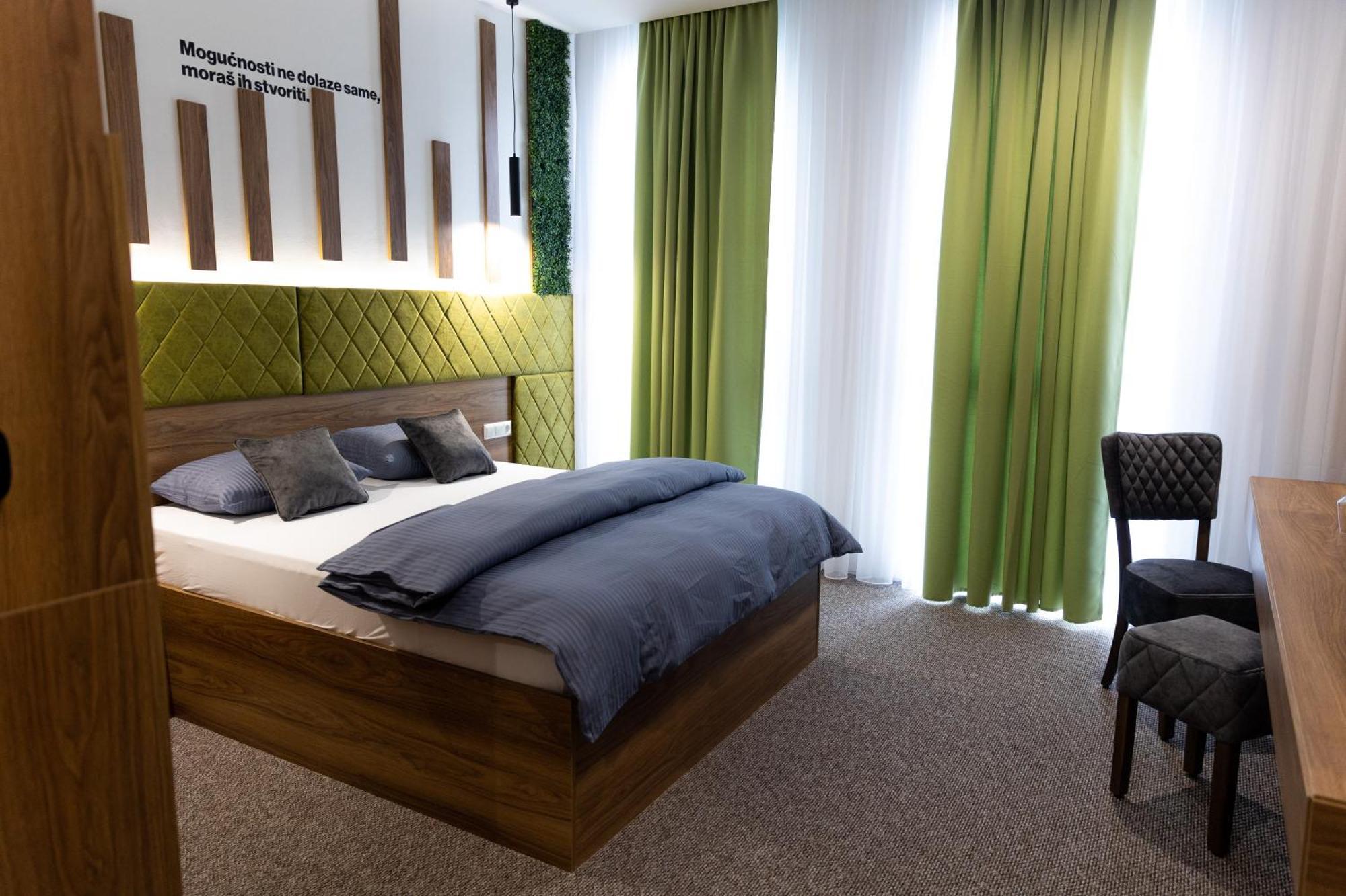 Hostel Tron Travnik Luaran gambar