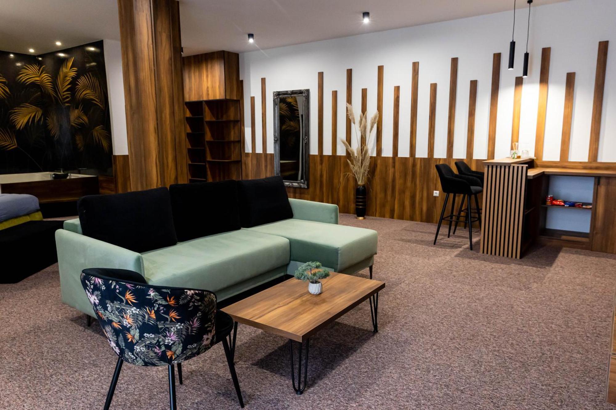 Hostel Tron Travnik Luaran gambar