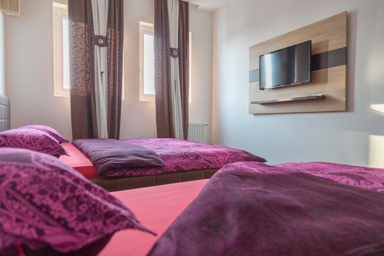 Hostel Tron Travnik Luaran gambar
